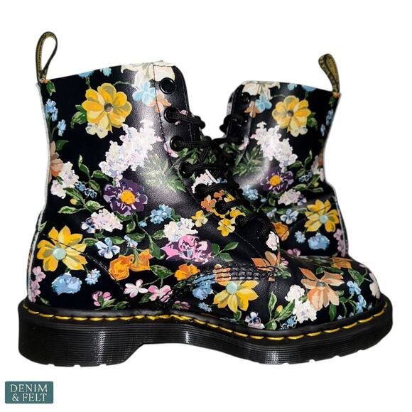 NEW Dr Martens Pascal Floral 8 Eye Black Boots Women’s 7 Rare Print Flower Lace - Picture 9 of 14